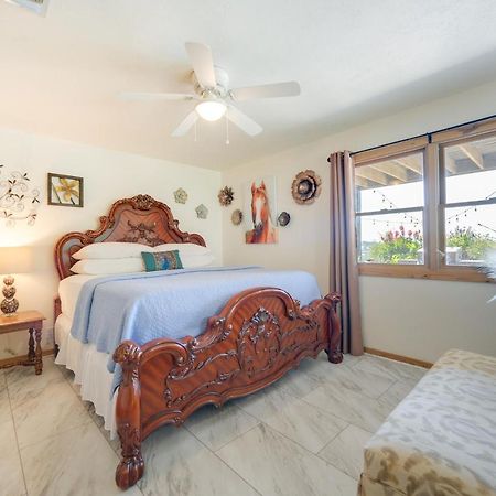 Fredericksburg Retreat With Private Hot Tub And Patio! Villa Bagian luar foto