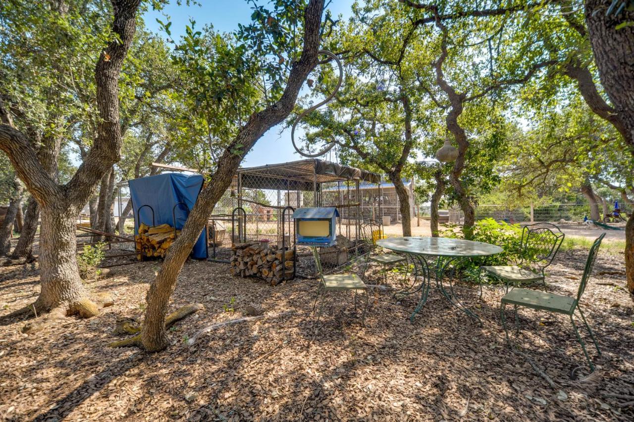 Fredericksburg Retreat With Private Hot Tub And Patio! Villa Bagian luar foto