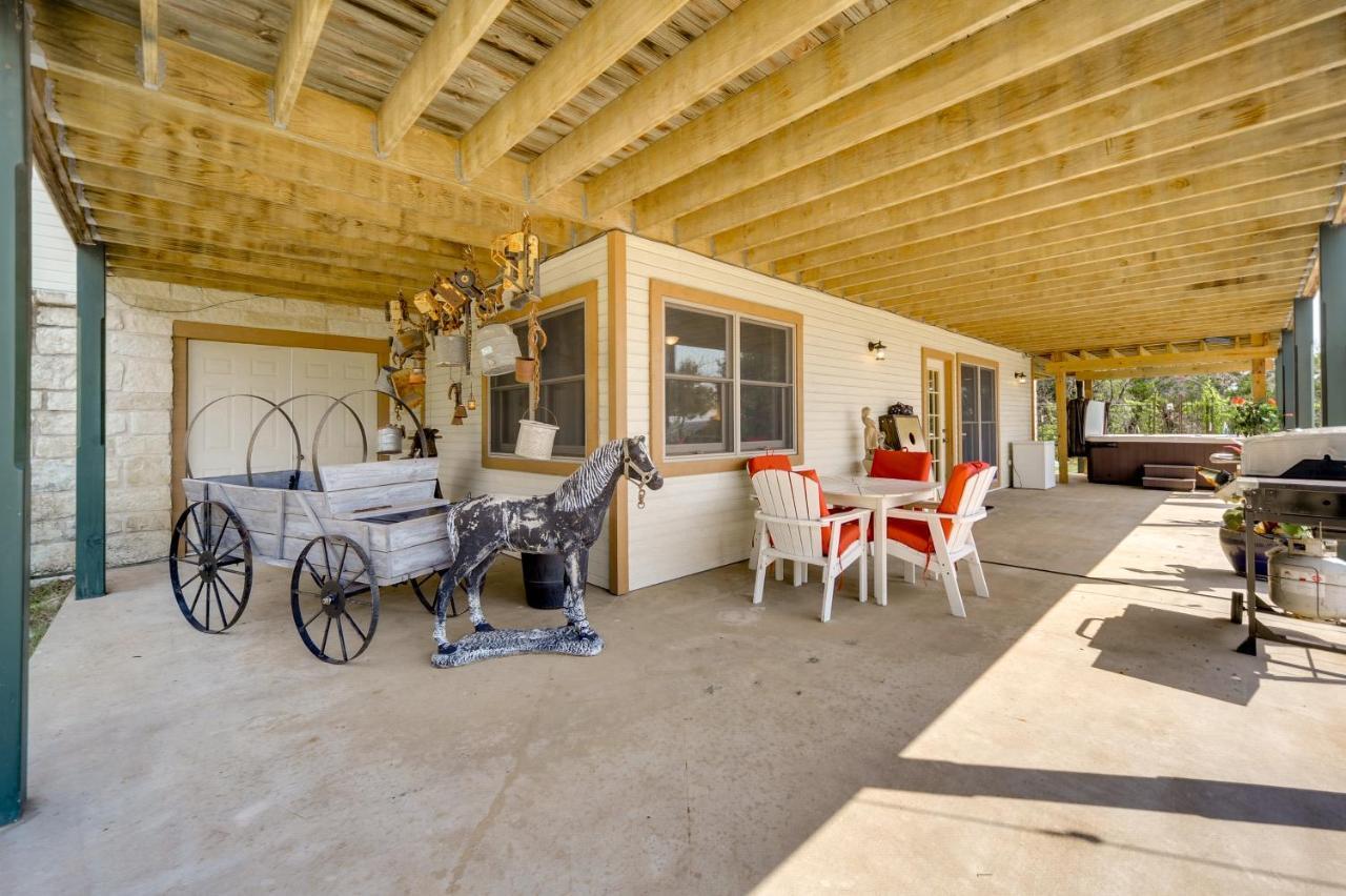 Fredericksburg Retreat With Private Hot Tub And Patio! Villa Bagian luar foto